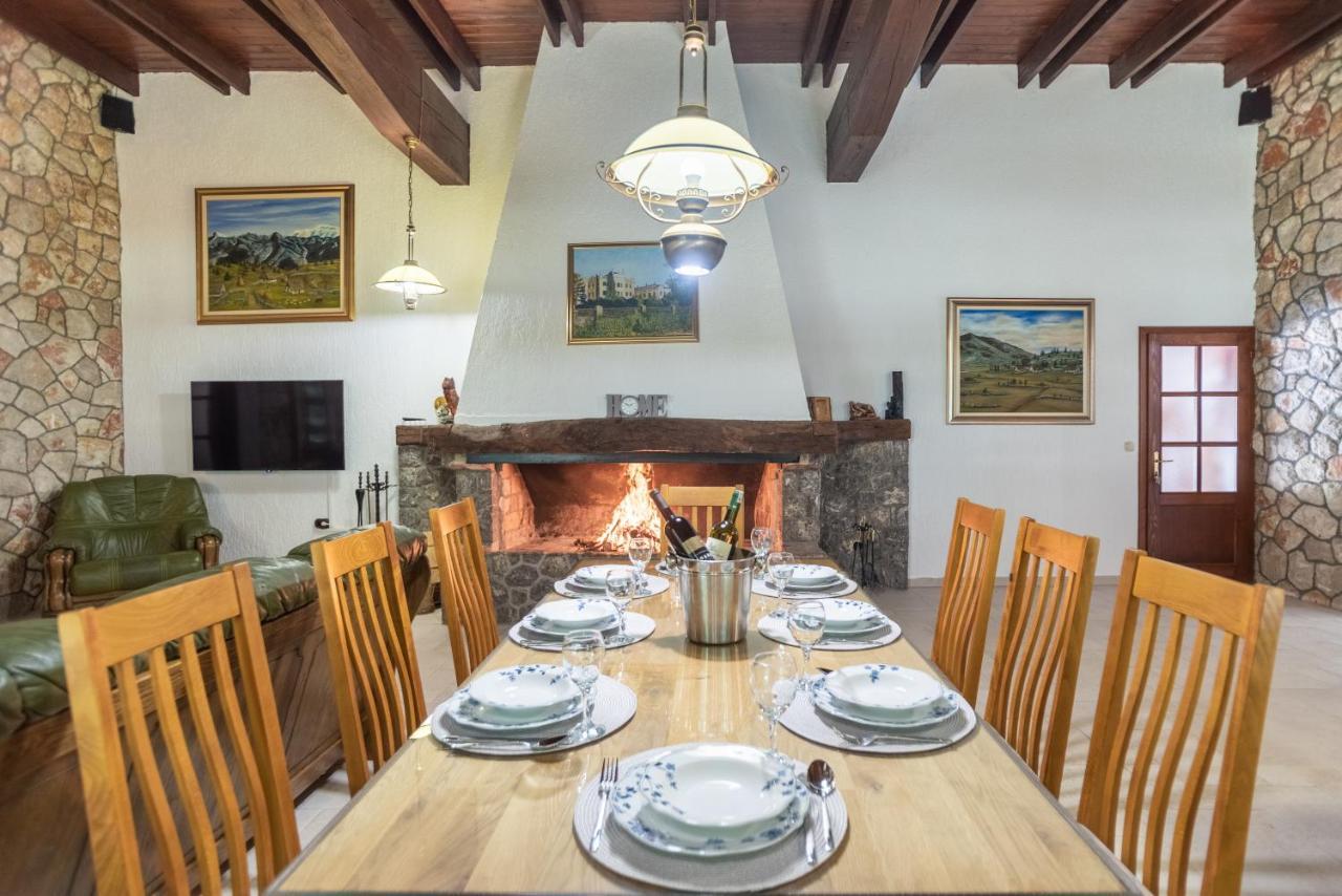 Villa Amalia Siroki Brijeg Luaran gambar